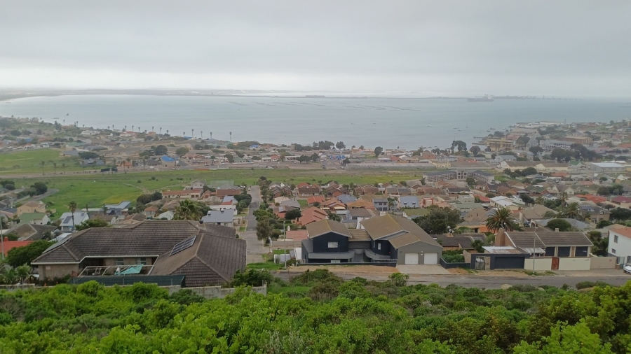 0 Bedroom Property for Sale in Hoogland Western Cape